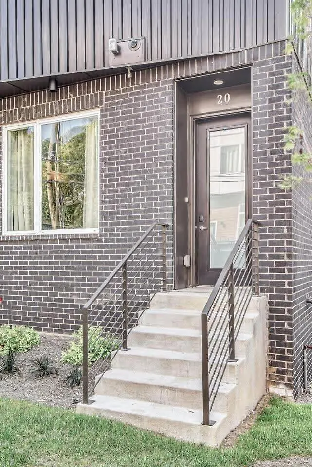 Two Large Nashville Homes Minutes To Downtown